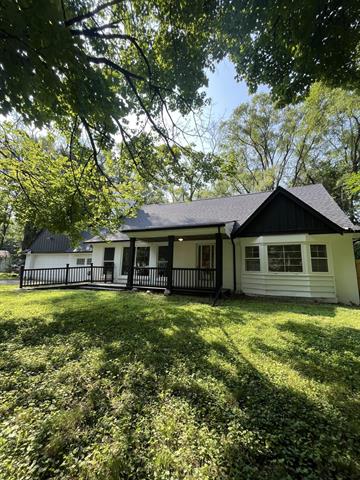 front view picture of 19569 Midway Rd, Southfield, MI. 48075