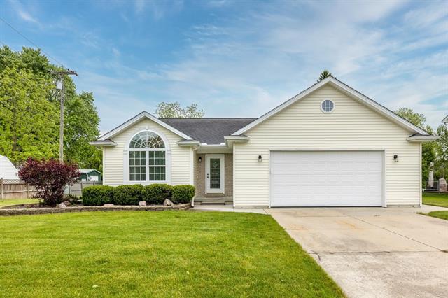 front view picture of 25 Rella Rae, Marysville, MI. 48040