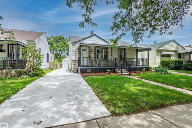 front view picture of 1443 E Milton Ave, Hazel Park, MI. 48030