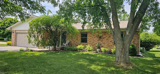 front view picture of 1590 Glynn St, Saint Clair, MI. 48079
