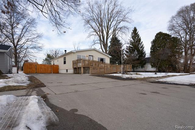 front view picture of 3017 Conner St, Port Huron, MI. 48060