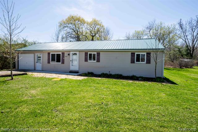 front view picture of 5035 Burma Rd, Smiths Creek, MI. 48074