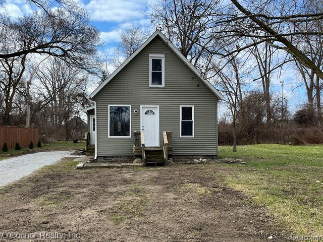 front view picture of 3257 Moak St, Port Huron, MI. 48060