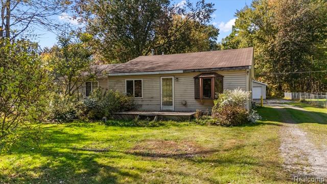 front view picture of 1533 Richman Rd, Smiths Creek, MI. 48074