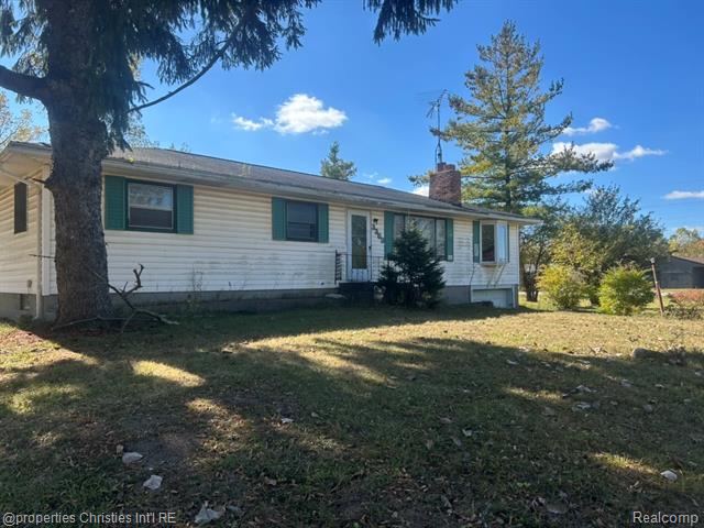 front view picture of 3369 Dove Rd, Port Huron, MI. 48060