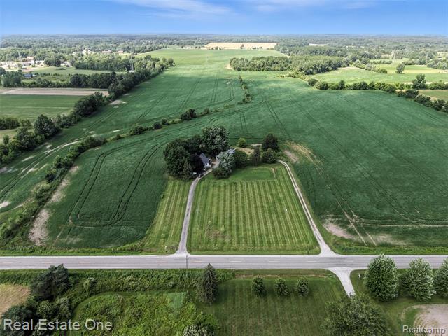 front view picture of 15330 Hough Rd, Allenton, MI. 48002