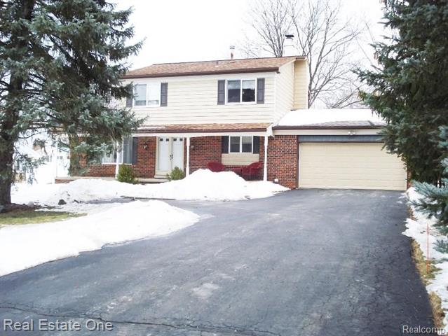 front view picture of 22532 Meadowbrook Rd, Novi, MI. 48375