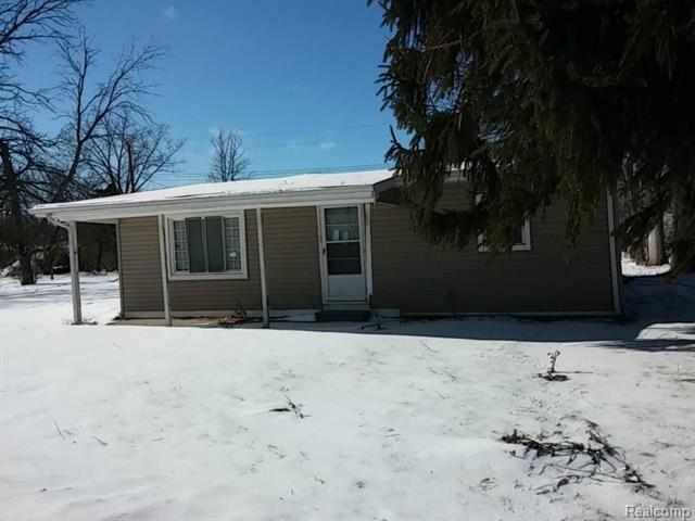 front view picture of 351 Garfield St, Smiths Creek, MI. 48074