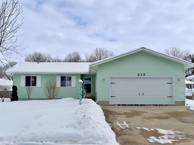 front view picture of 815 St Paul, Marysville, MI. 48040