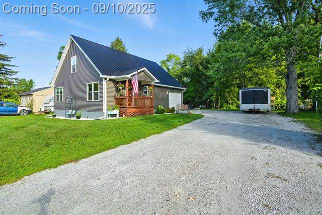 front view picture of 3502 Ravenswood Rd, Port Huron, MI. 48060