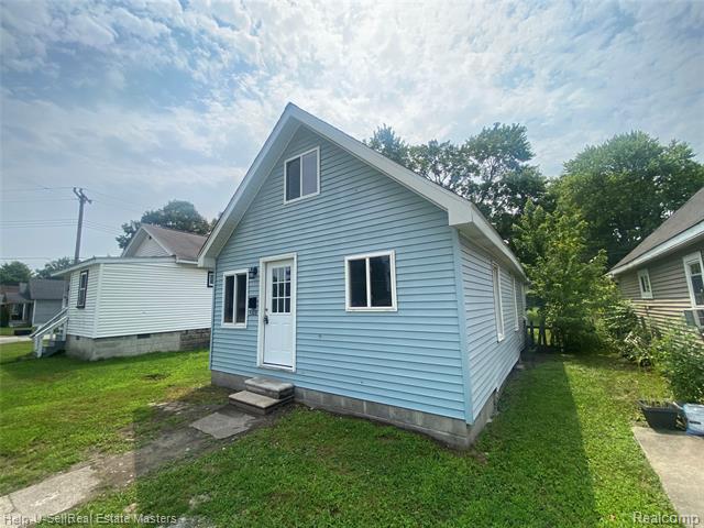 front view picture of 3108 Conner St, Port Huron, MI. 48060