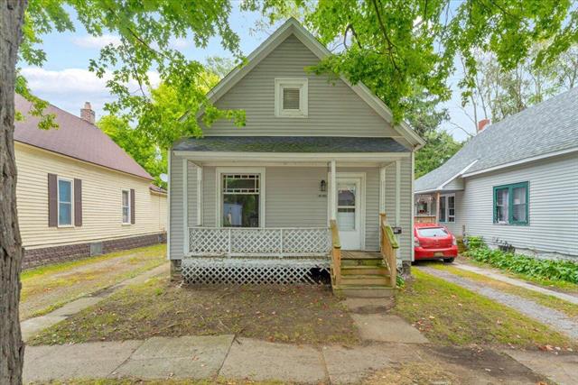 front view picture of 1610 16Th St, Port Huron, MI. 48060