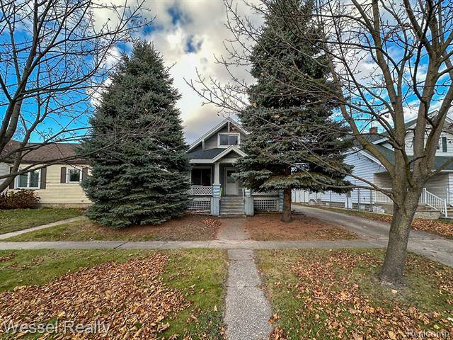 front view picture of 2007 Griswold St, Port Huron, MI. 48060
