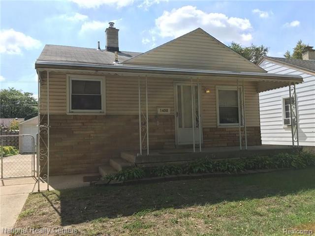 front view picture of 1450 E Bernhard Ave, Hazel Park, MI. 48030