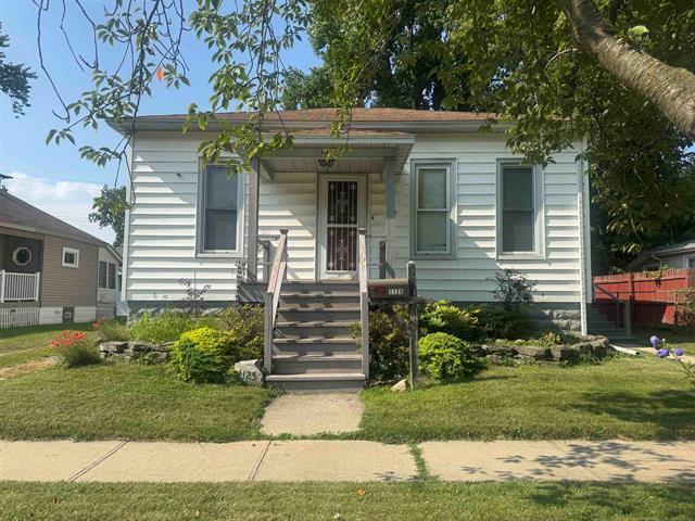 front view picture of 1125 Court St, Port Huron, MI. 48060