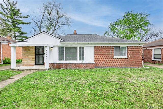 front view picture of 21430 Ridgedale St, Oak Park, MI. 48237