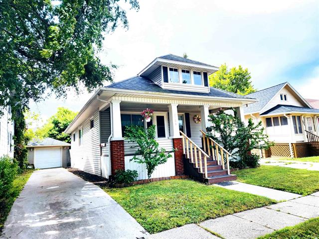 front view picture of 1708 Martin Ave, Port Huron, MI. 48060