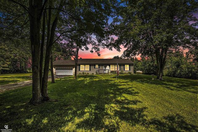 front view picture of 12112 Griffin Rd, Memphis, MI. 48041