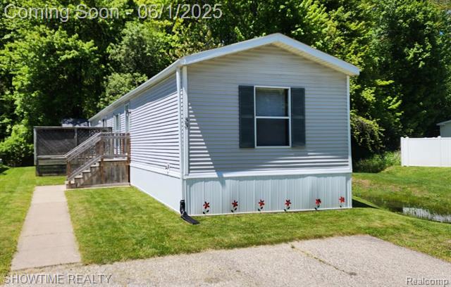 front view picture of 3730 Lapeer Rd, Port Huron, MI. 48060