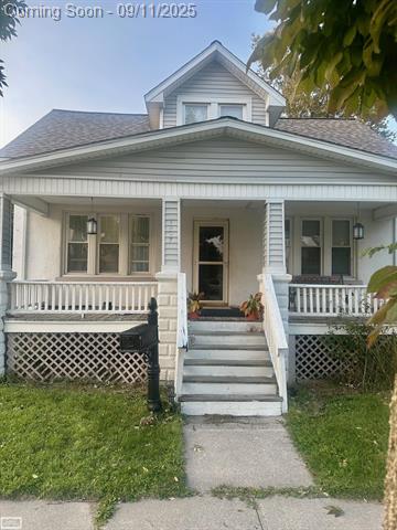 front view picture of 1227 Young St, Port Huron, MI. 48060