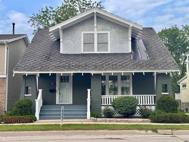 front view picture of 1131 Water St, Port Huron, MI. 48060