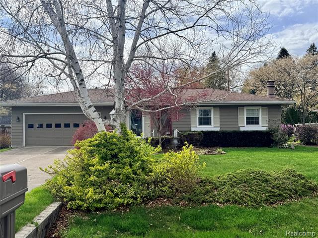 front view picture of 2571 Herber Dr, Port Huron, MI. 48060