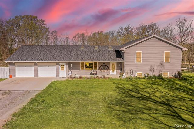 front view picture of 15756 Lewis Rd, Capac, MI. 48014