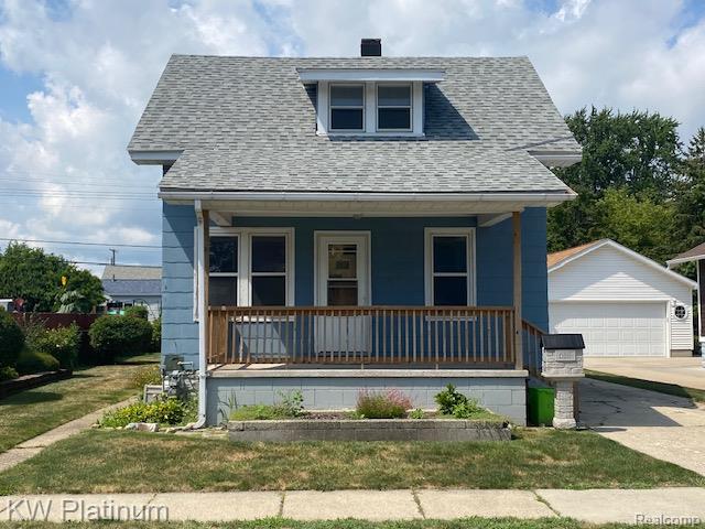 front view picture of 423 16Th St, Port Huron, MI. 48060