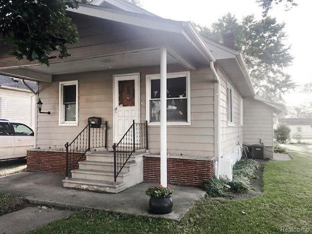 front view picture of 1918 16Th St, Port Huron, MI. 48060