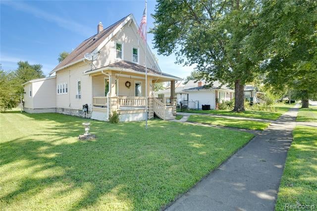 front view picture of 1319 Minnie St, Port Huron, MI. 48060