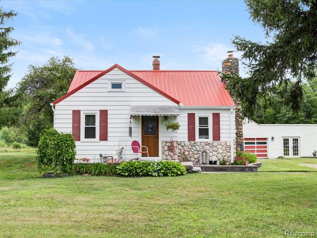 front view picture of 2160 Dunlap Rd, Smiths Creek, MI. 48074