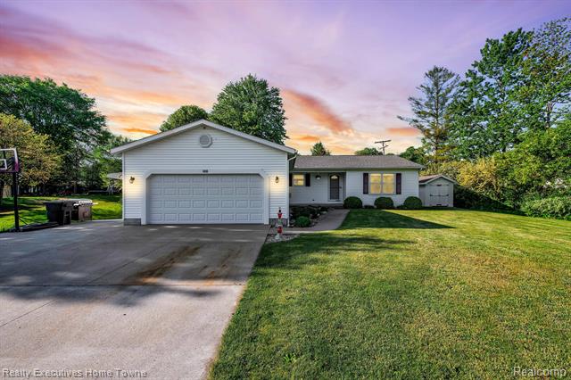 front view picture of 6030 S Birch Hill Dr, Smiths Creek, MI. 48074