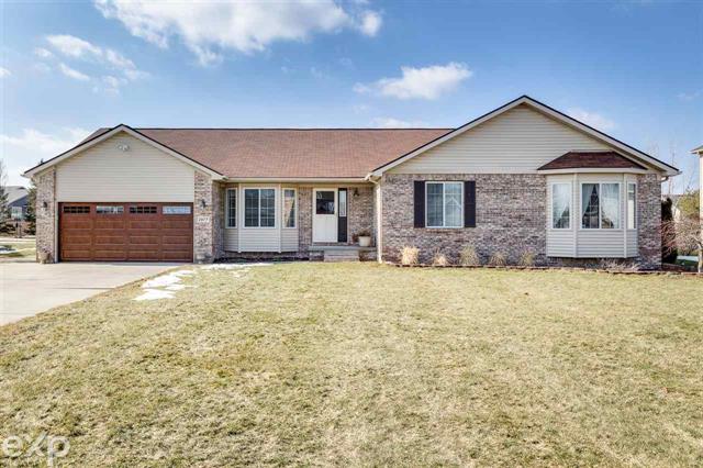 front view picture of 2877 Tanglewood Dr, Smiths Creek, MI. 48074