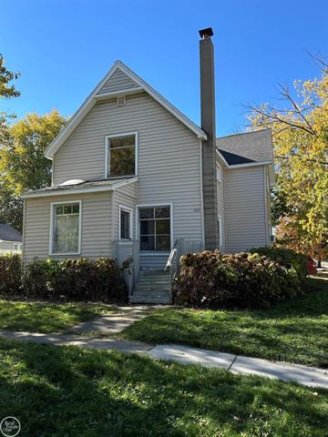 front view picture of 1831 11Th Ave, Port Huron, MI. 48060