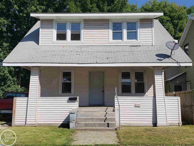 front view picture of 1027 Elmwood St, Port Huron, MI. 48060