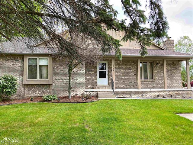 front view picture of 4260 Peck Rd, Port Huron, MI. 48060