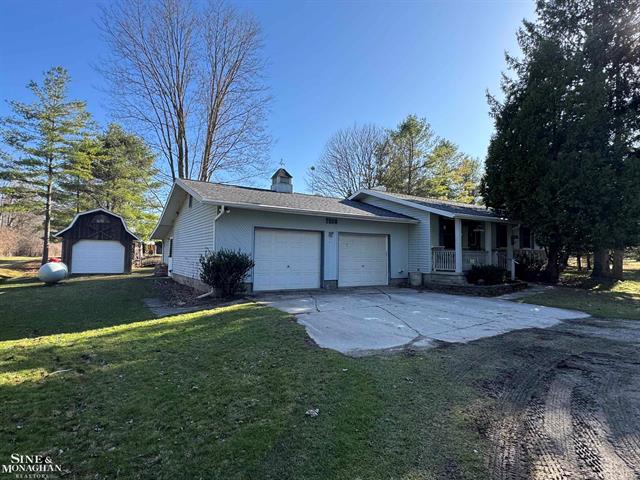 front view picture of 7609 Rynn Rd, Avoca, MI. 48006