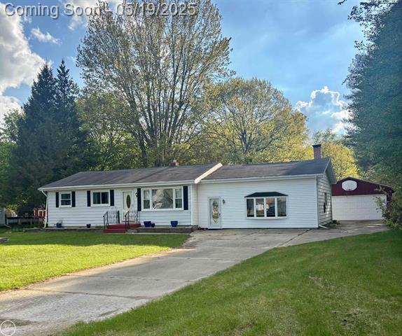 front view picture of 3325 N Range Rd, Port Huron, MI. 48060