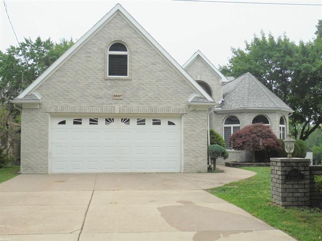 front view picture of 2857 Riverside Dr, Port Huron, MI. 48060