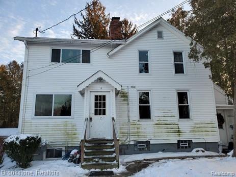 front view picture of 3717 W Water St, Port Huron, MI. 48060