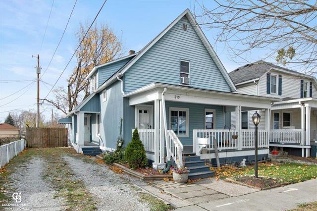 front view picture of 1919 Elk St, Port Huron, MI. 48060
