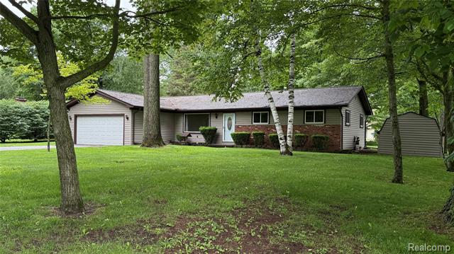 front view picture of 3759 Grant Ave, Fort Gratiot, MI. 48059