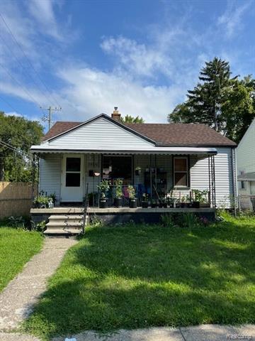 front view picture of 1403 E Bernhard Ave, Hazel Park, MI. 48030