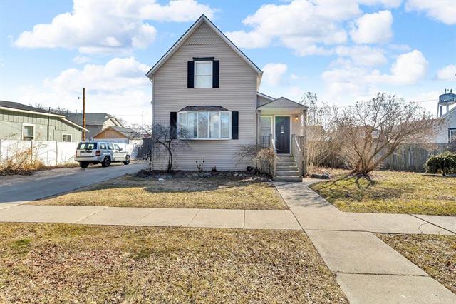 front view picture of 2722 Wright St, Port Huron, MI. 48060
