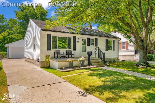 front view picture of 1546 Sanborn St, Port Huron, MI. 48060