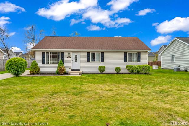front view picture of 4209 Tristen Ave, Fort Gratiot, MI. 48059