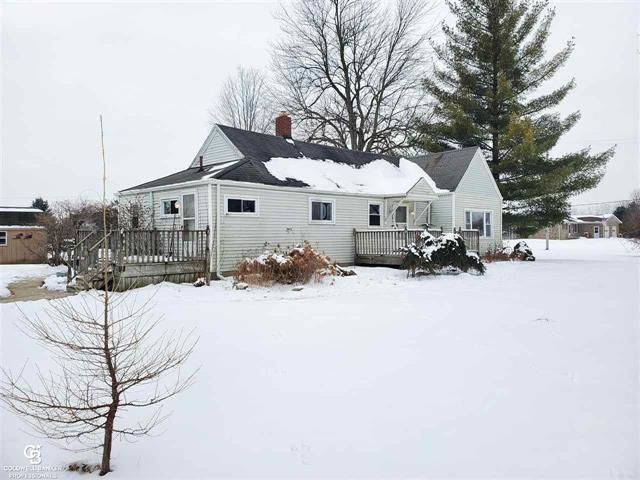 front view picture of 14749 Imlay City Rd, Capac, MI. 48014