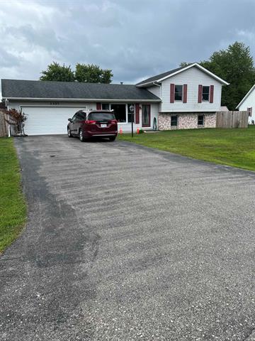 front view picture of 3357 Sapphire Ln, Fort Gratiot, MI. 48059