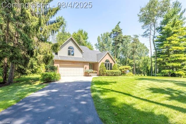 front view picture of 3960 Spartan Dr, Fort Gratiot, MI. 48059