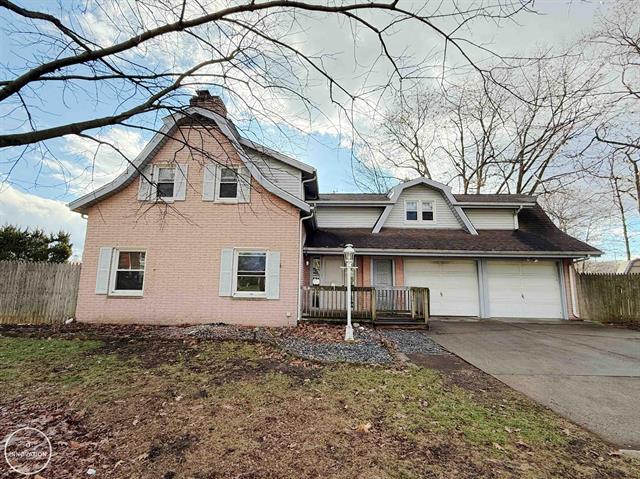 front view picture of 2915 Linda Ct, Port Huron, MI. 48060